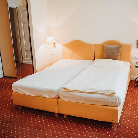 Hotel Am Wallgraben Brilon Szoba fotó